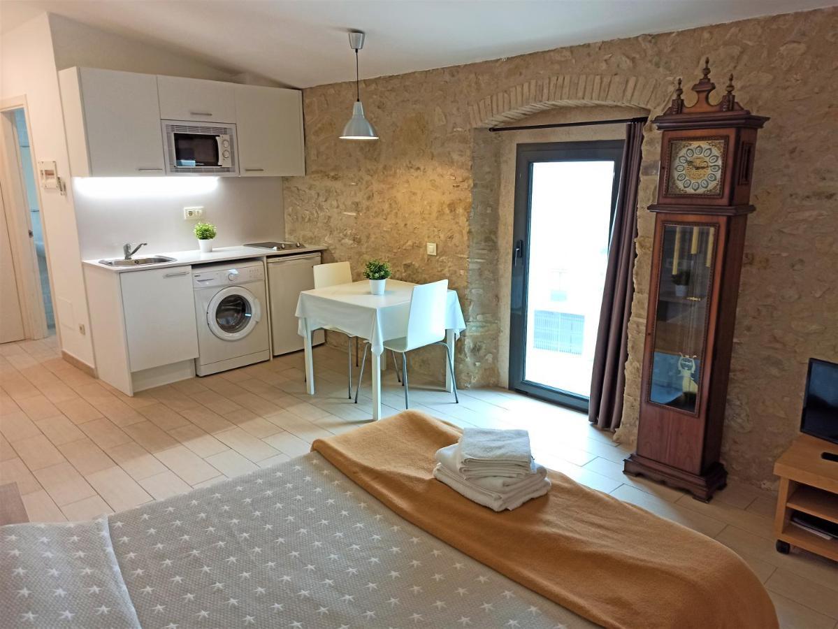 Fonda Comerc Estudio Doble Torroella de Montgrí Zewnętrze zdjęcie
